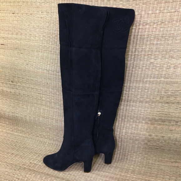 Authentic Chanel Black Suede Over-the knee Riding Boots - Size 38 (US 7 - 7.5) - Picture 3 of 12